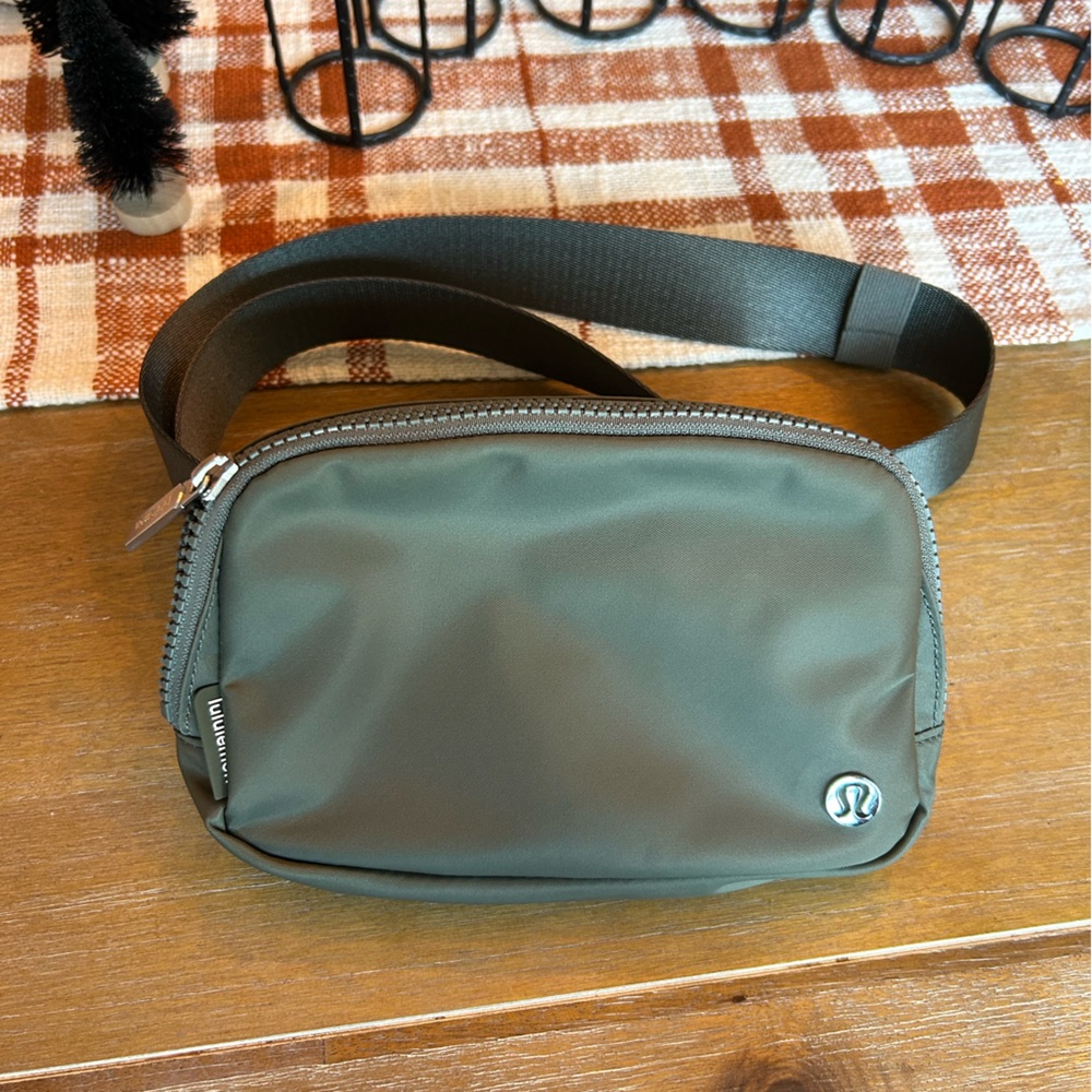 lululemon Belt Bag with buckle